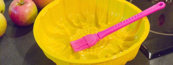 Как за 1 минуту удалить застарелые пятна, нагар и жир с силиконовых форм