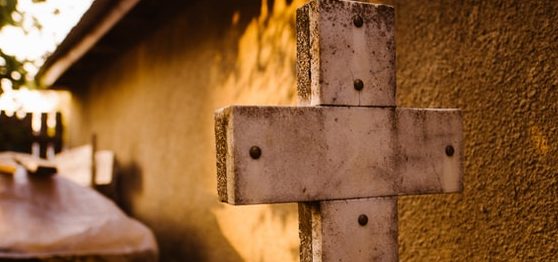 крест могила