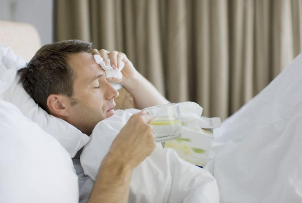 мужчина заболел