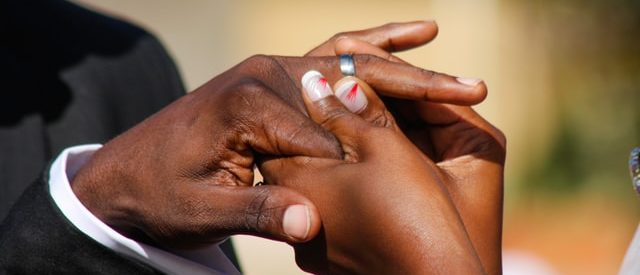 мужское обручальное кольцо