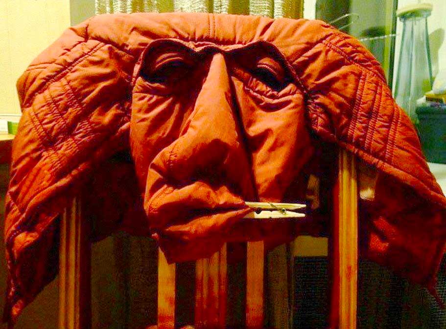 прикусил губу15