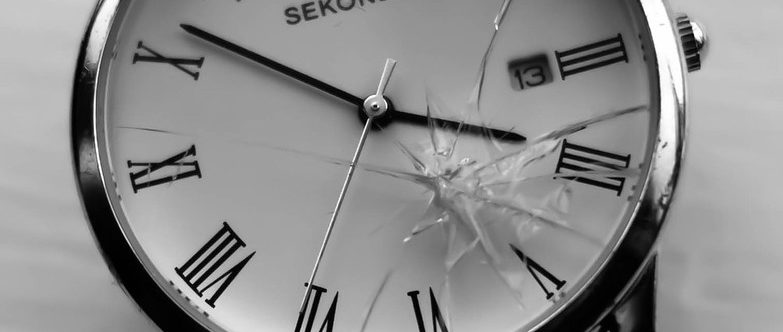 разбитые часы