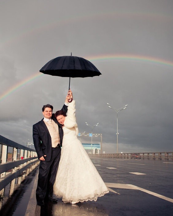 свадьба молодых дождь