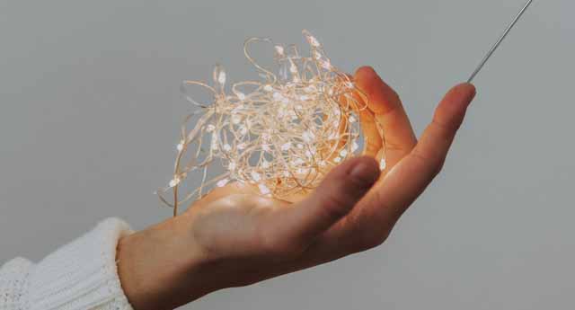 укололась перед новым годом