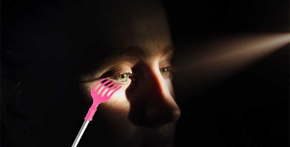 чешется левый глаз 5