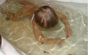 Захлебнулся в ванной