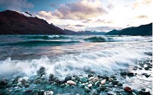 Камни в море