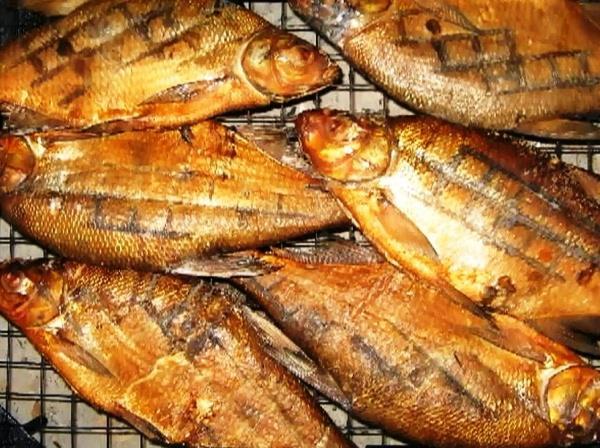 Рыба, приготовленная на решетке