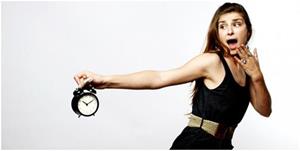 Опаздывать