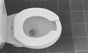 Чистый унитаз