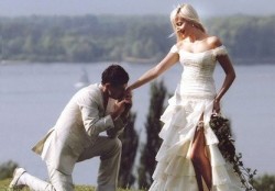 Мужчина делает предложение