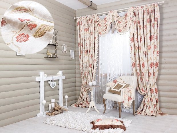 Шторы, вышитые гладью